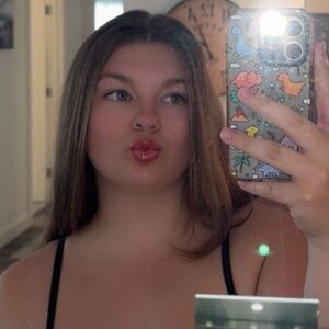 Meet your Posher, Sydnie